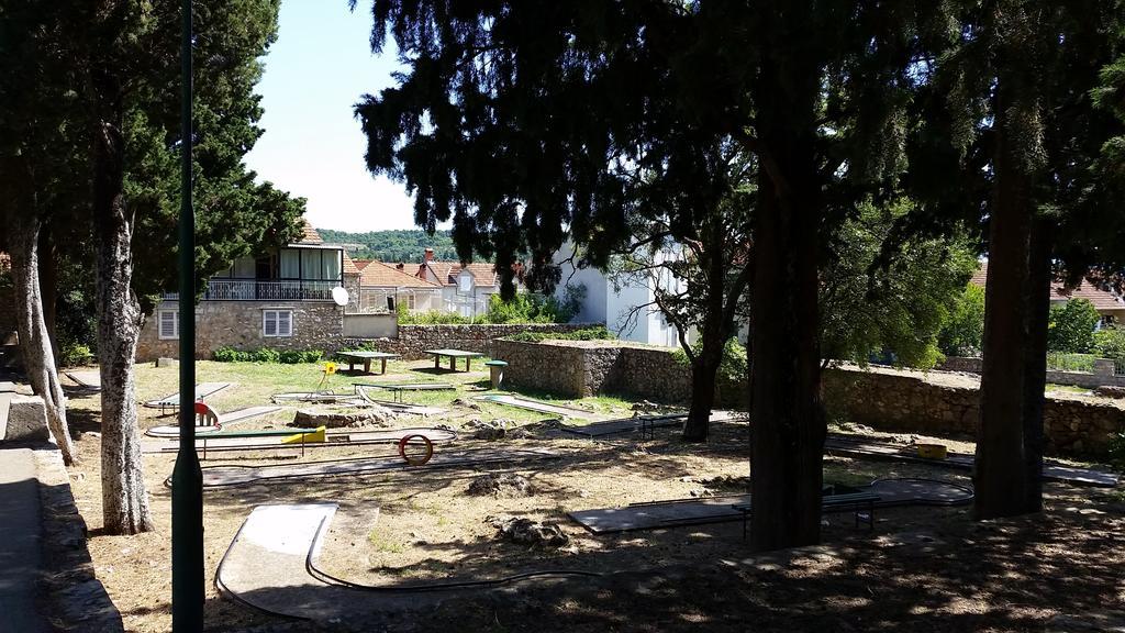 Bungalows Jurjevac Stari Grad  Bagian luar foto