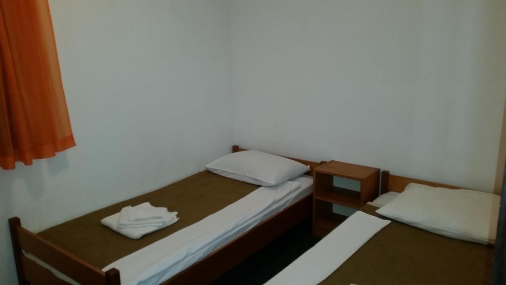 Bungalows Jurjevac Stari Grad  Bagian luar foto